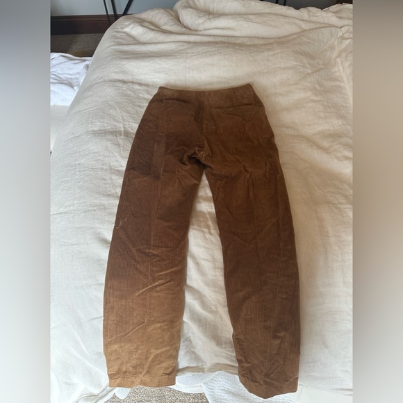 Frame Pintuck Cord Trouser - Picture 8 of 11